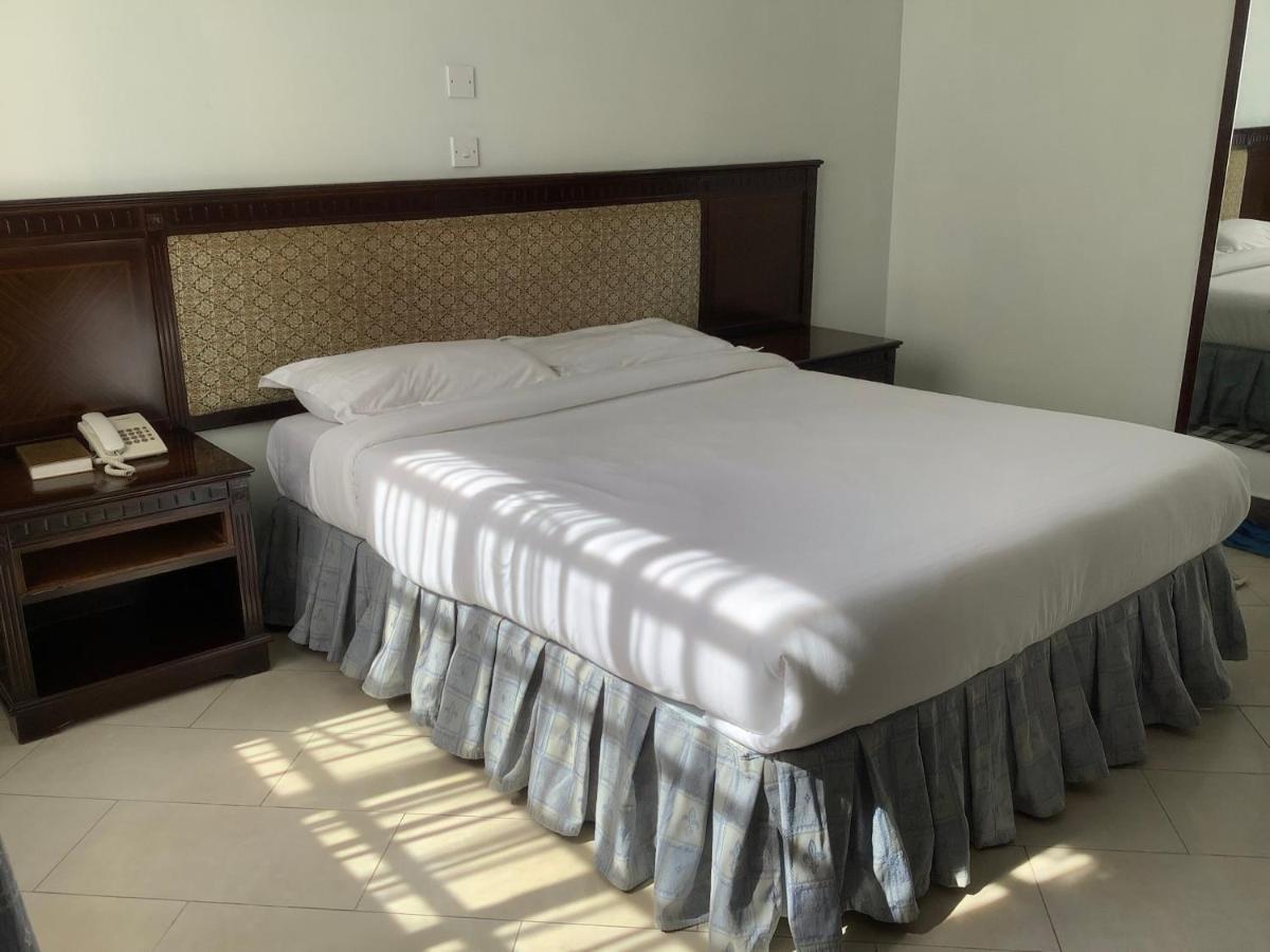 Hotel Hippo Buck Homa Bay ภายนอก รูปภาพ